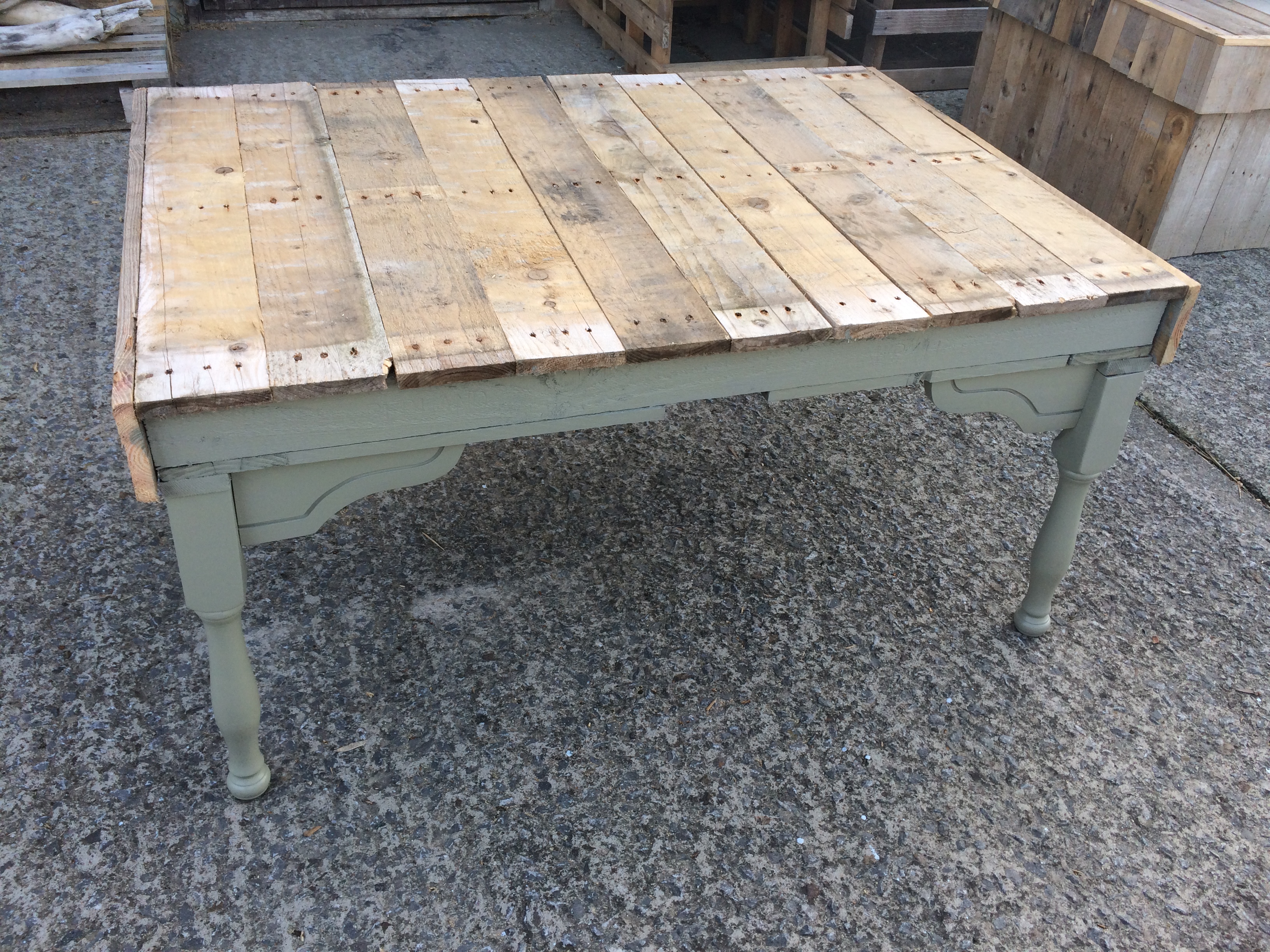 Pallet Top Table