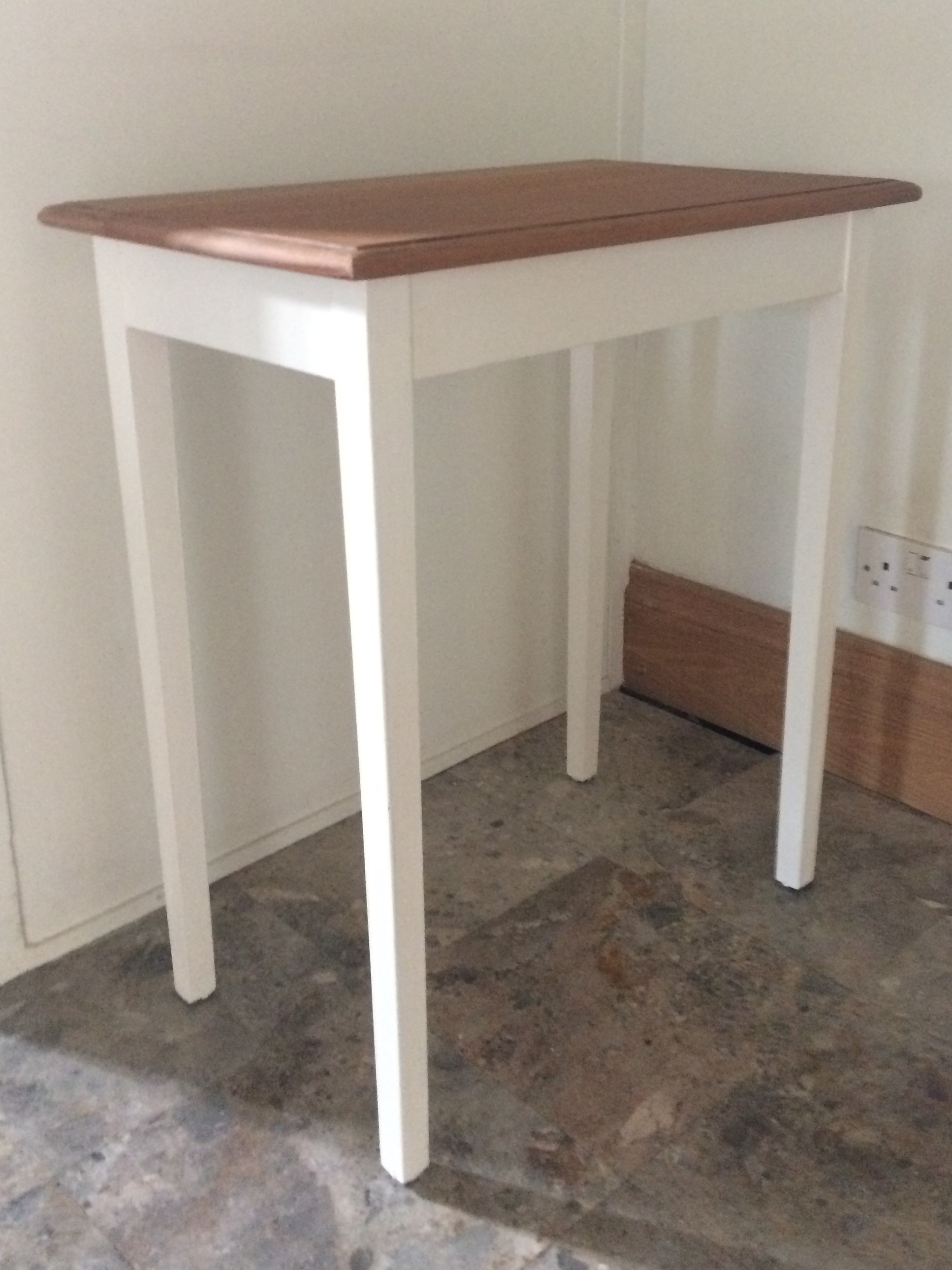 Tall corner table